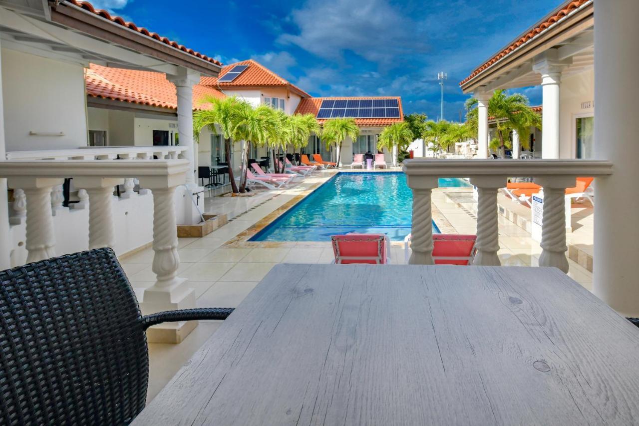 Boutique Hotel Swiss Paradise Aruba Villas&Suites Palm Beach Extérieur photo