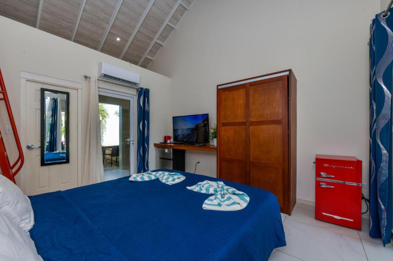 Boutique Hotel Swiss Paradise Aruba Villas&Suites Palm Beach Extérieur photo