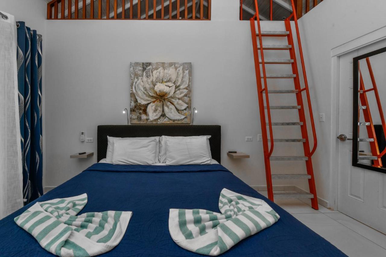 Boutique Hotel Swiss Paradise Aruba Villas&Suites Palm Beach Extérieur photo