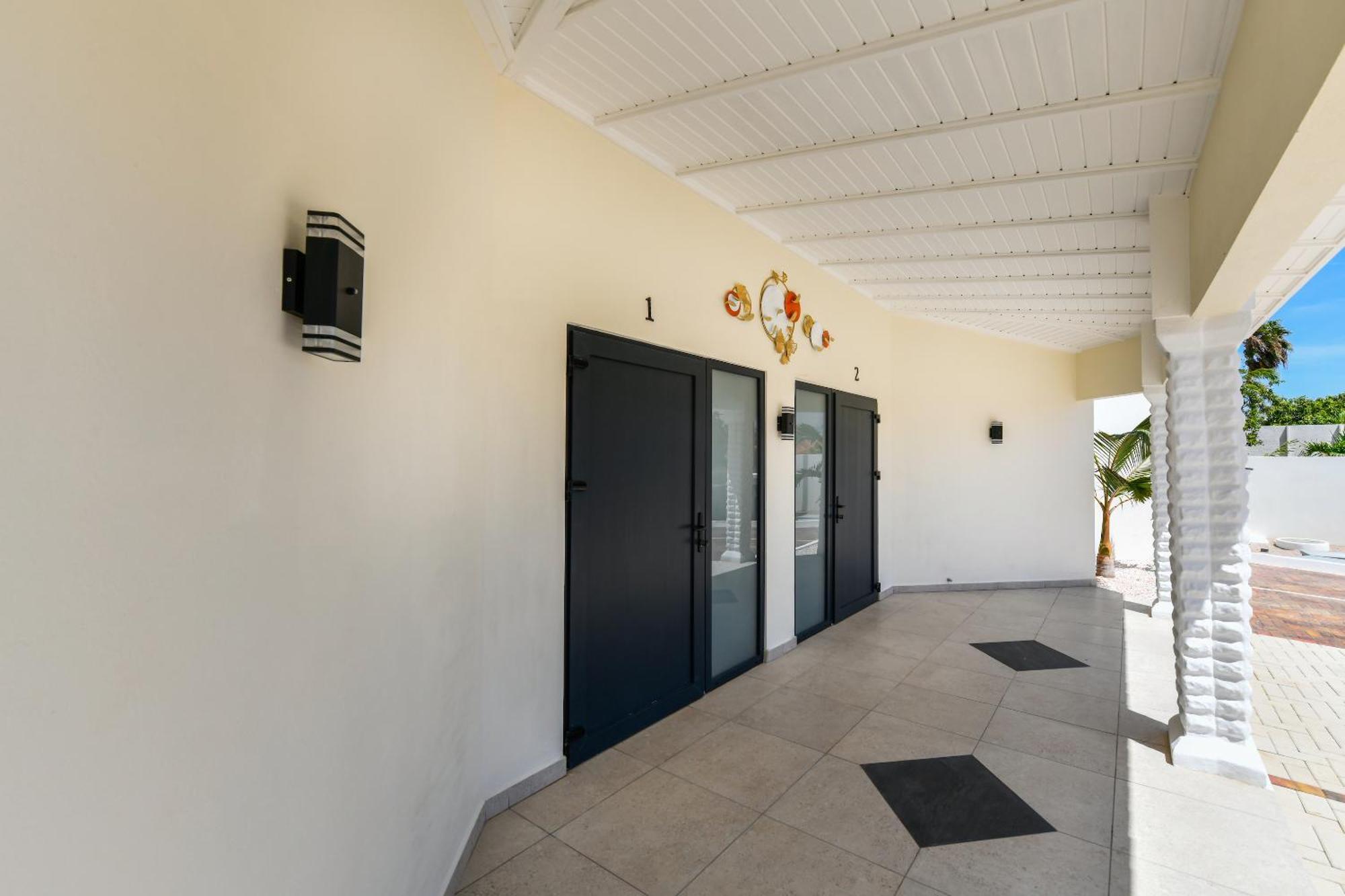 Boutique Hotel Swiss Paradise Aruba Villas&Suites Palm Beach Extérieur photo