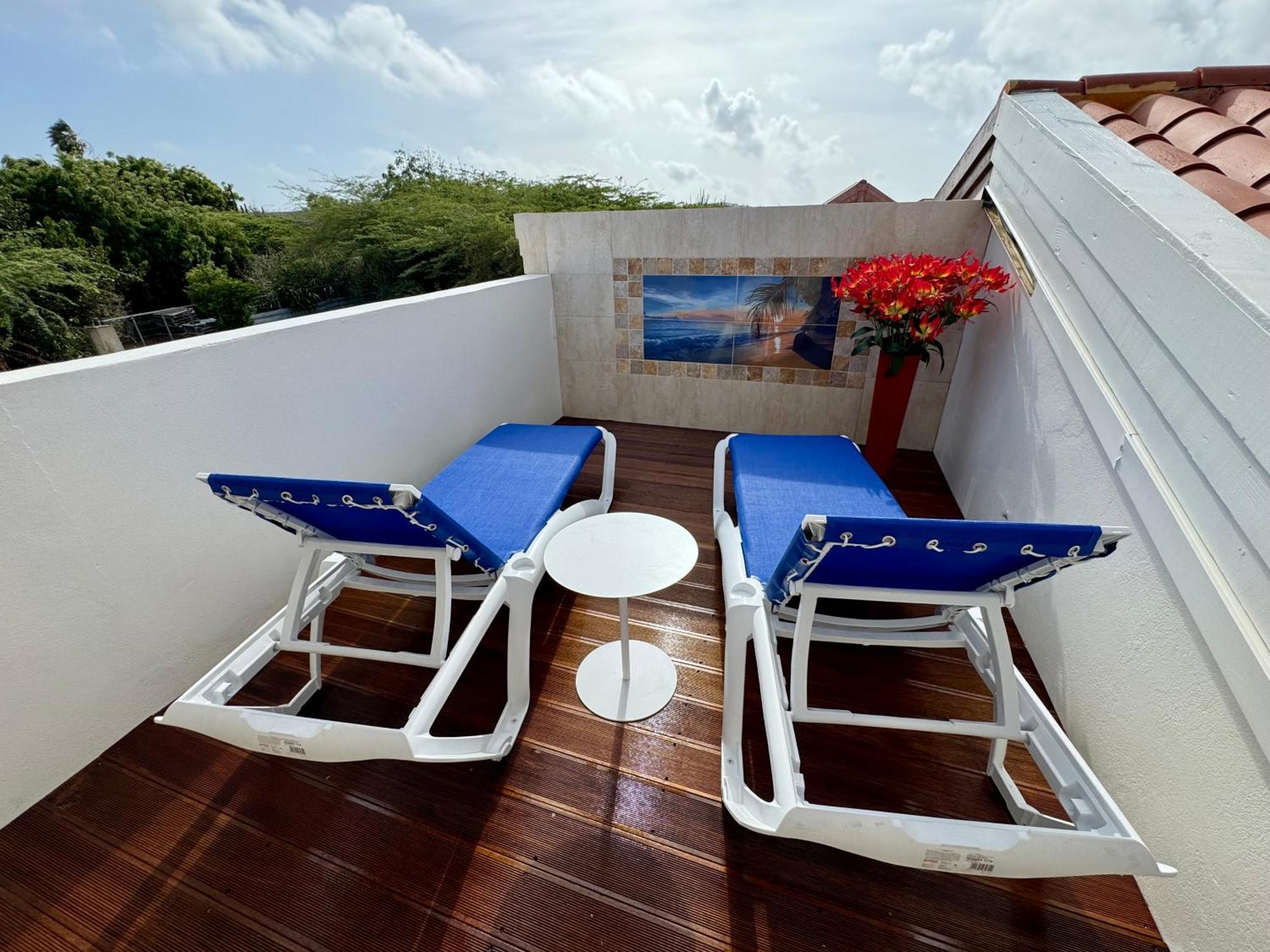 Boutique Hotel Swiss Paradise Aruba Villas&Suites Palm Beach Extérieur photo