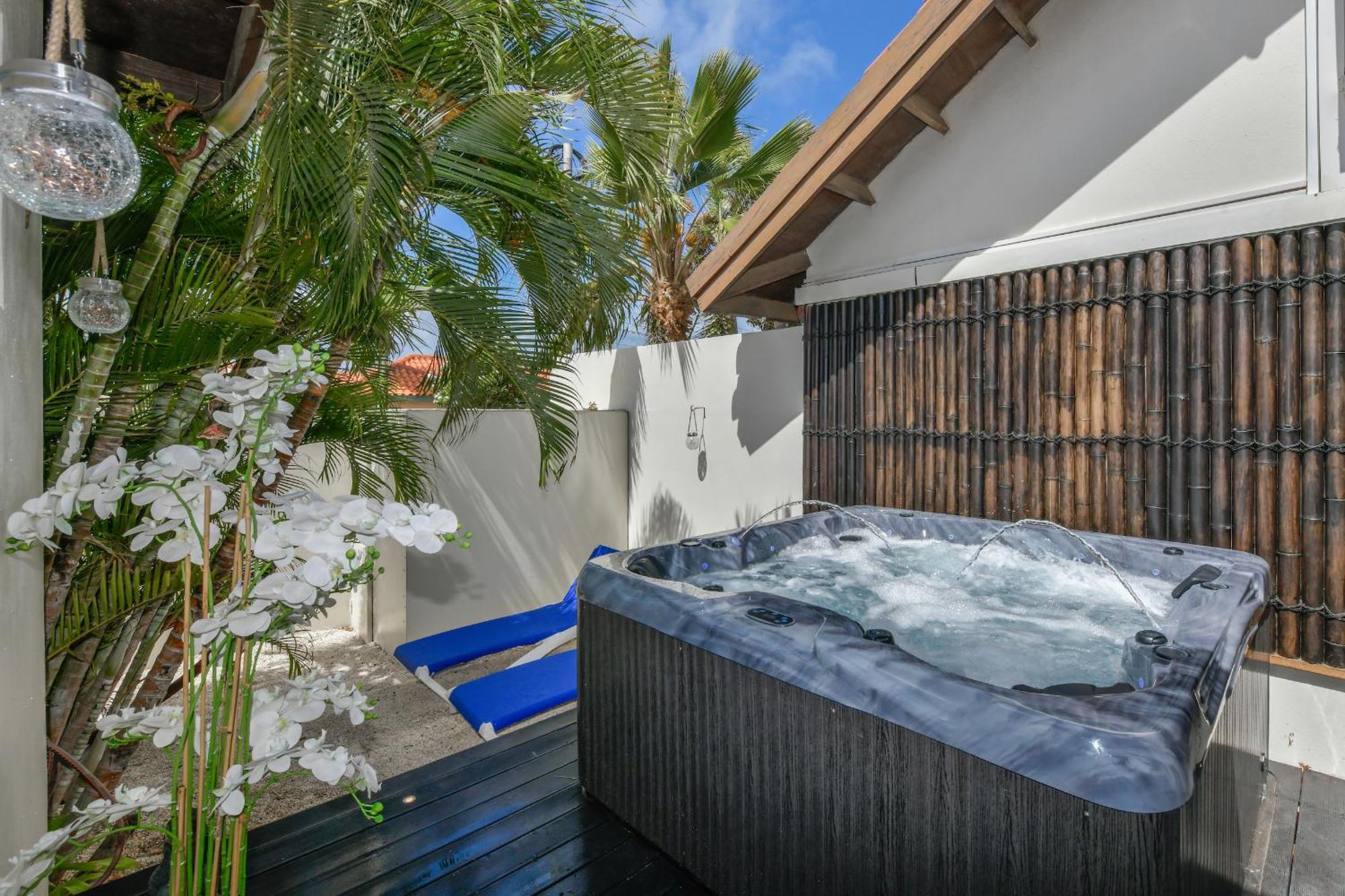 Boutique Hotel Swiss Paradise Aruba Villas&Suites Palm Beach Extérieur photo